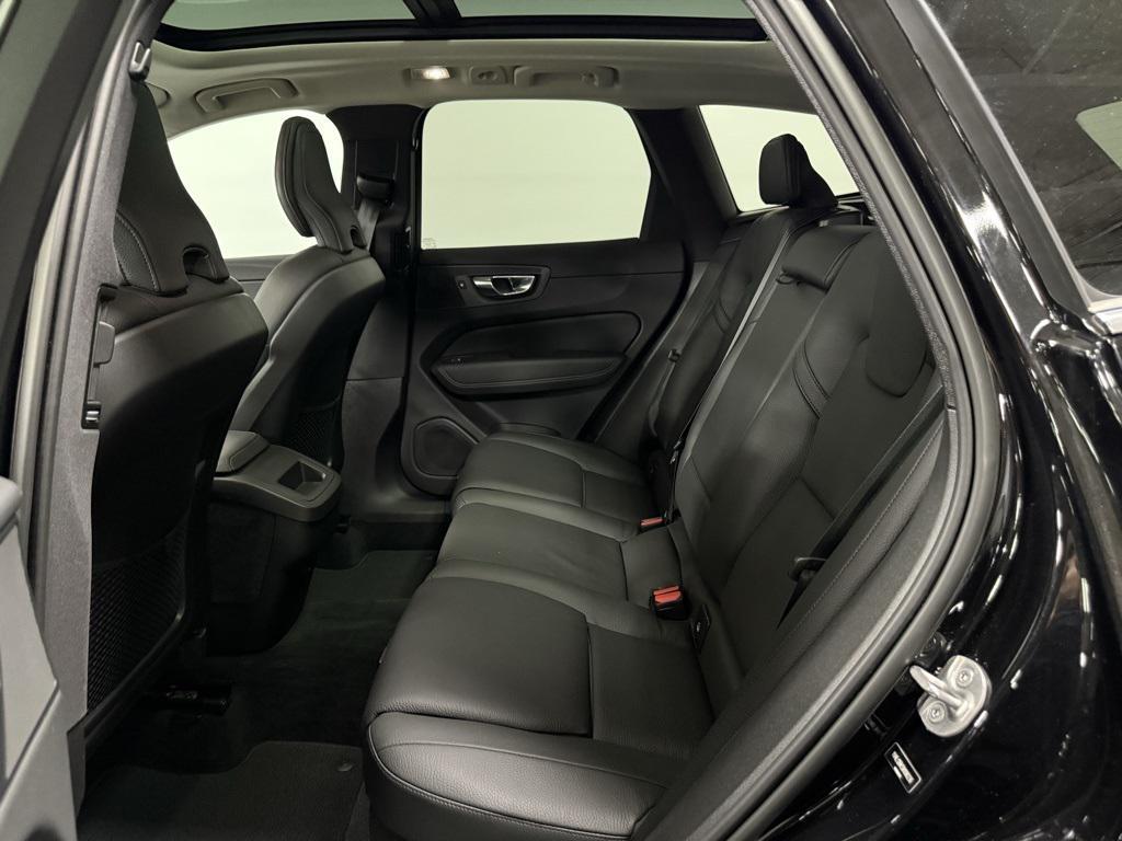 used 2022 Volvo XC60 car, priced at $38,950
