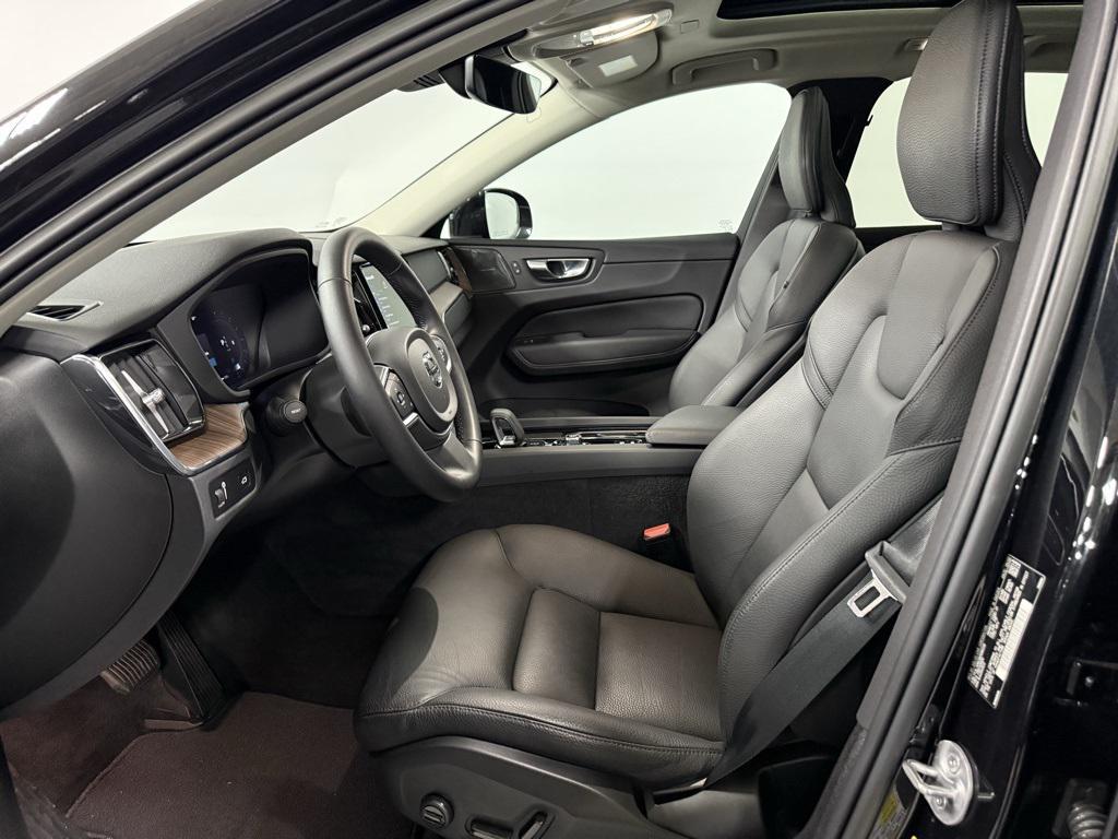 used 2022 Volvo XC60 car, priced at $38,950