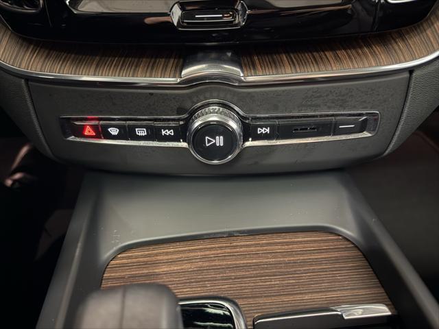 used 2022 Volvo XC60 car, priced at $41,495