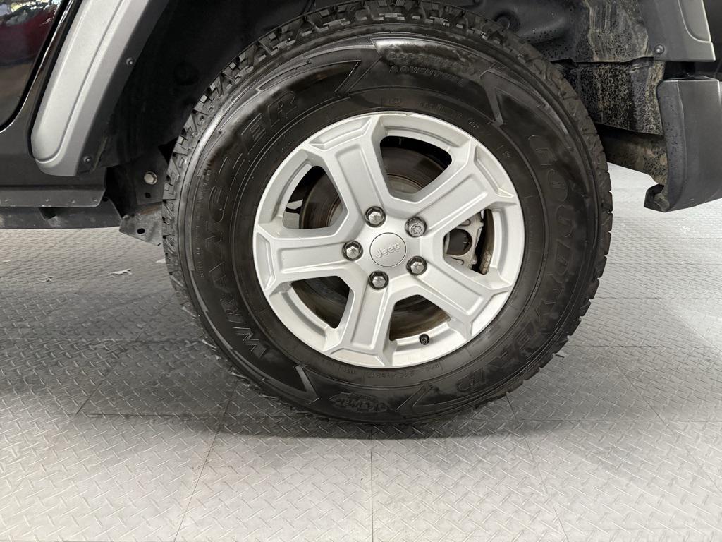 used 2018 Jeep Wrangler Unlimited car, priced at $22,950
