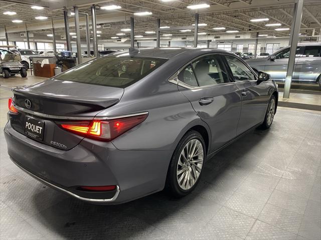 used 2019 Lexus ES 300h car, priced at $34,950