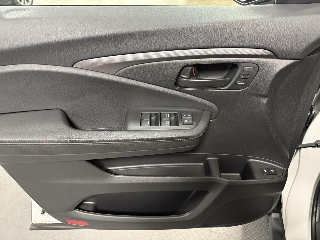 used 2022 Honda Passport car, priced at $35,950