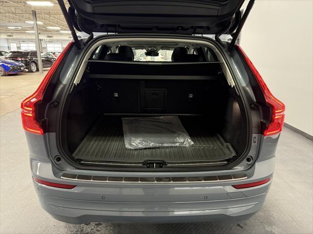 used 2022 Volvo XC60 car, priced at $37,950