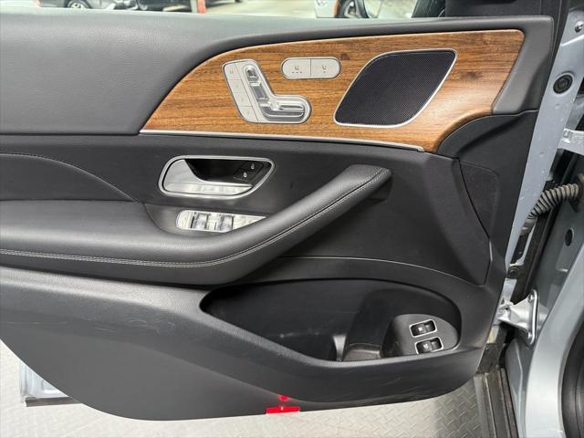 used 2024 Mercedes-Benz GLE 450 Plug-In Hybrid car, priced at $62,950