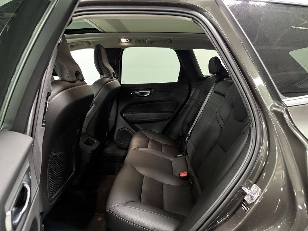 used 2021 Volvo XC60 car, priced at $36,950
