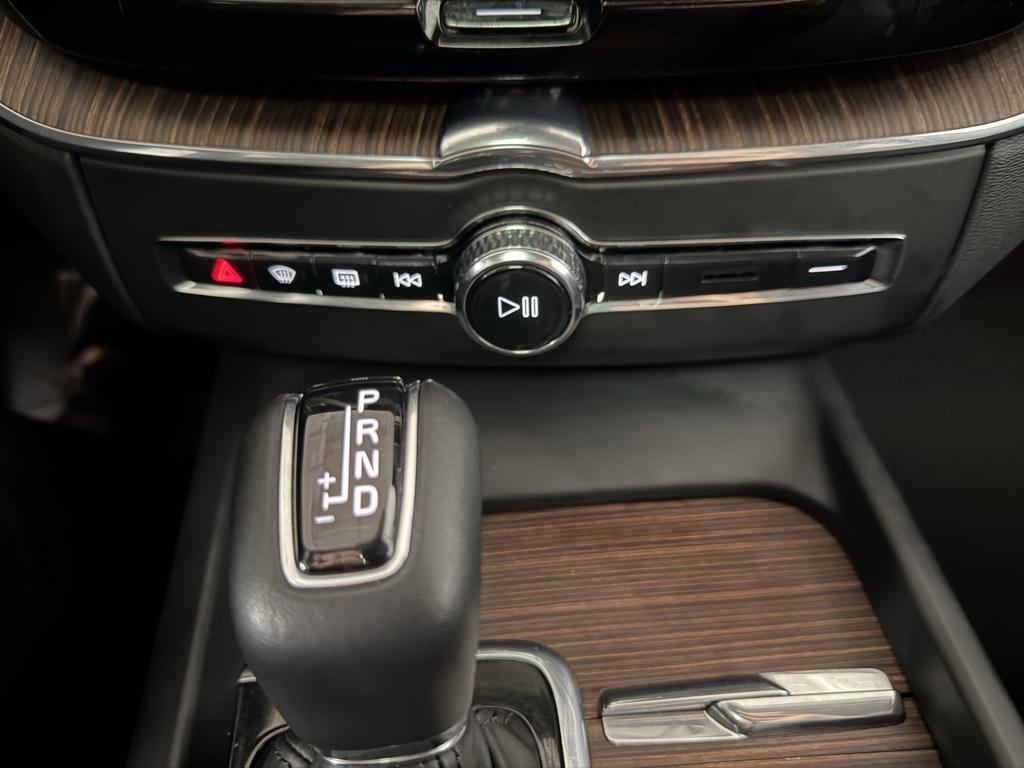used 2021 Volvo XC60 car, priced at $36,950