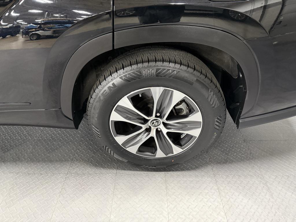 used 2023 Toyota Highlander car, priced at $37,950