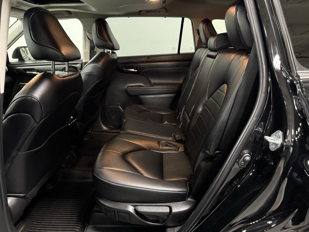 used 2023 Toyota Highlander car, priced at $37,950