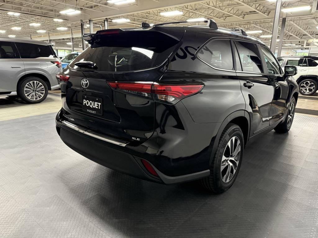used 2023 Toyota Highlander car, priced at $37,950