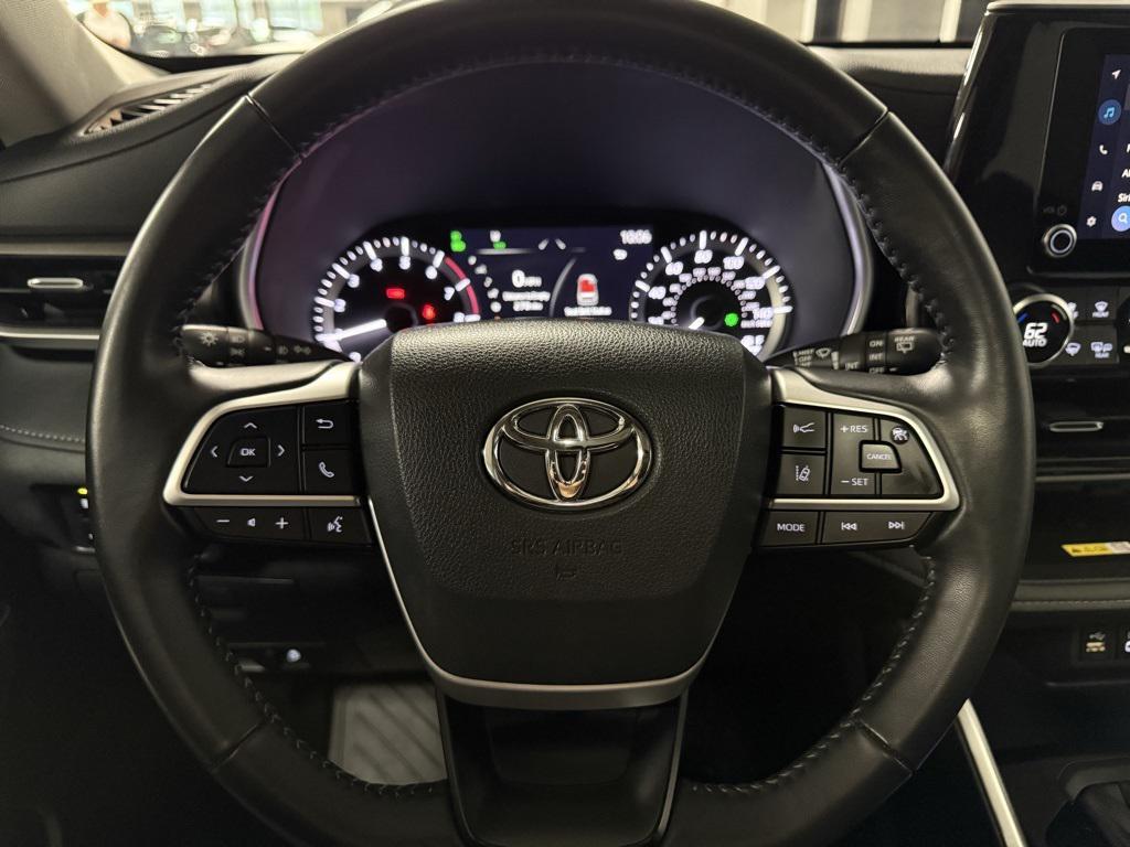 used 2023 Toyota Highlander car, priced at $37,950