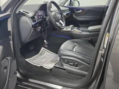 used 2018 Audi Q7 car, priced at $32,950