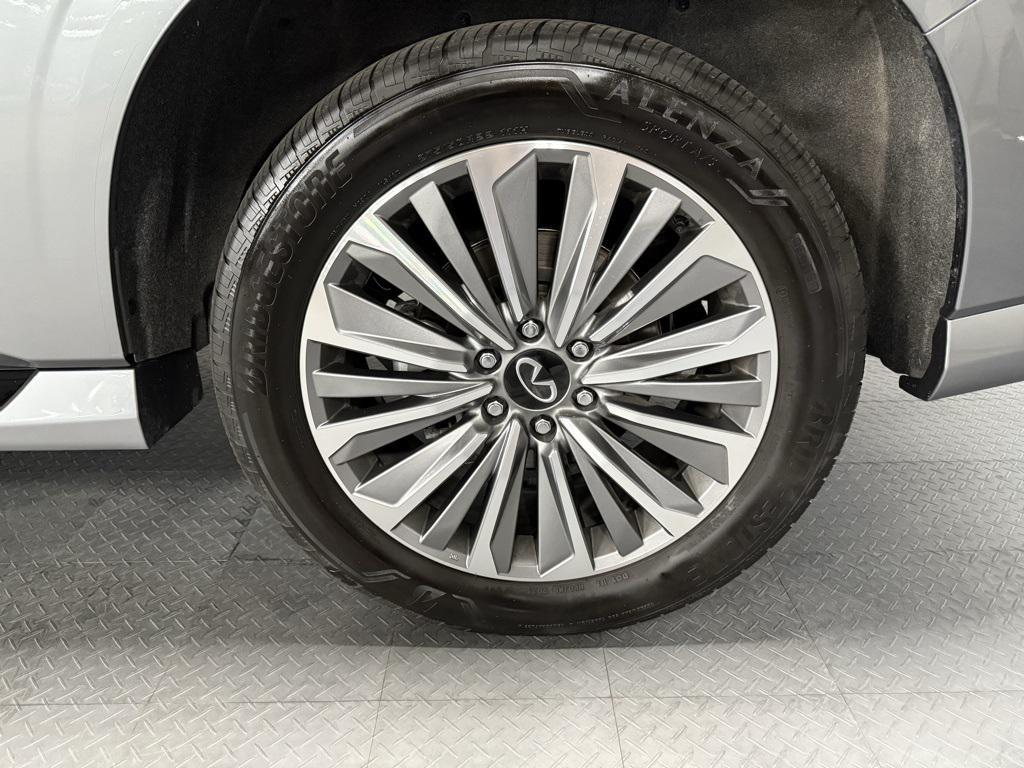 used 2025 INFINITI QX80 car, priced at $76,950