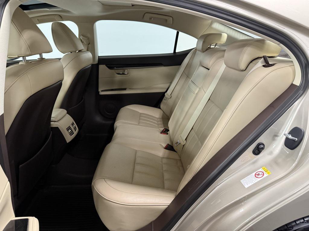 used 2016 Lexus ES 350 car, priced at $25,950