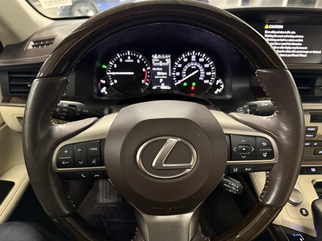 used 2016 Lexus ES 350 car, priced at $25,950