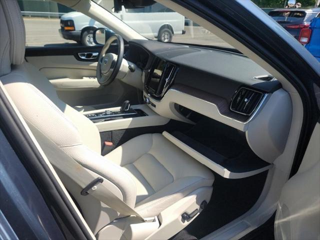 used 2021 Volvo XC60 Recharge Plug-In Hybrid car, priced at $39,950