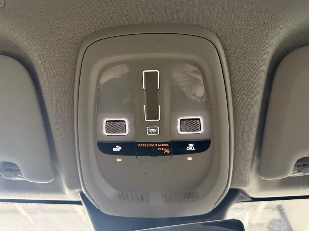 used 2022 Volvo XC60 car, priced at $43,495
