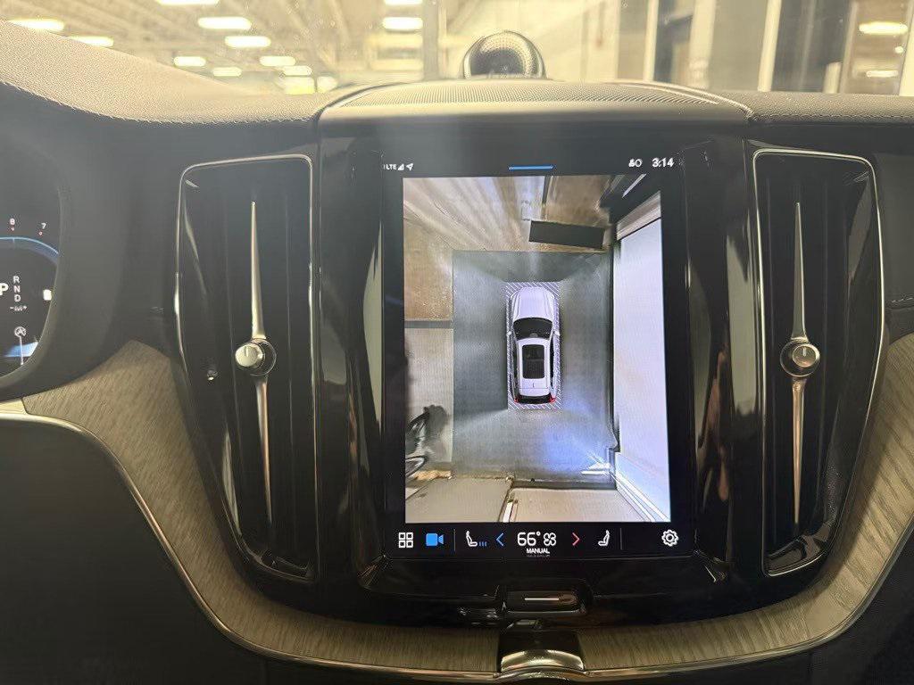 used 2022 Volvo XC60 car, priced at $43,495