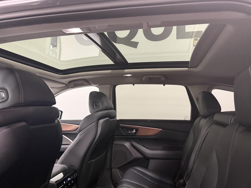 used 2022 Acura MDX car, priced at $40,950