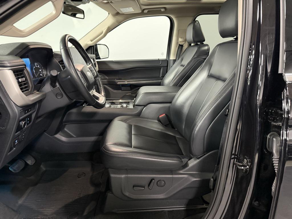 used 2024 Ford Expedition car, priced at $58,950
