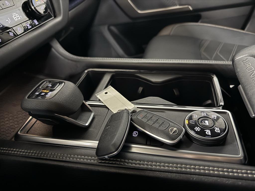 used 2023 Nissan Pathfinder car, priced at $38,950