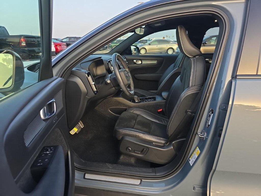 used 2021 Volvo XC40 car, priced at $33,950