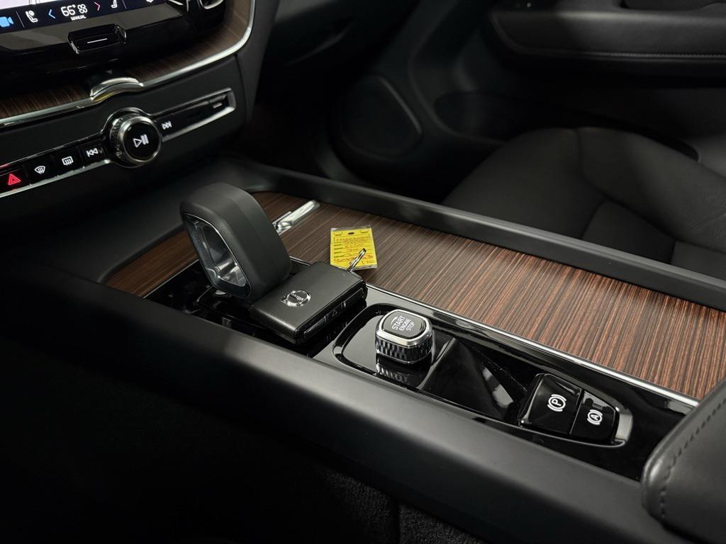 used 2024 Volvo XC60 car, priced at $43,950