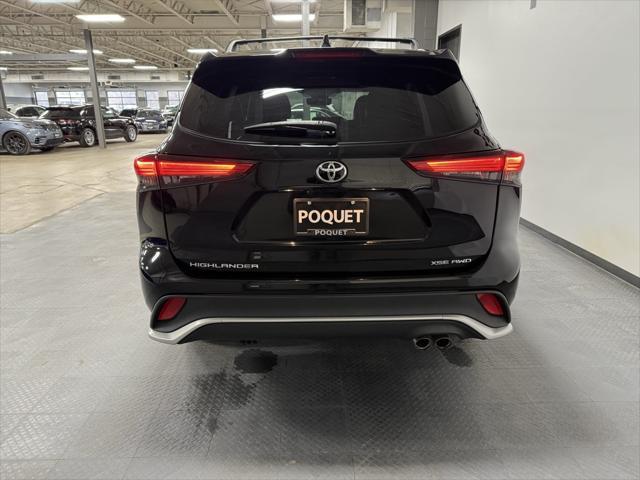 used 2022 Toyota Highlander car, priced at $41,495