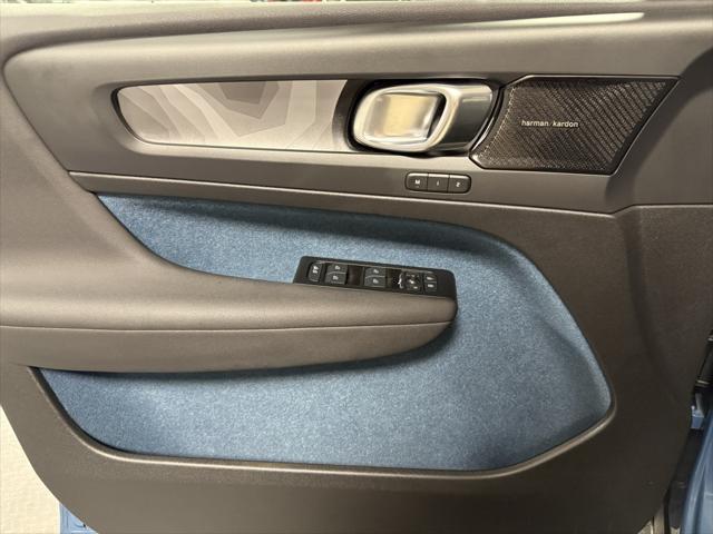 used 2022 Volvo C40 Recharge Pure Electric car, priced at $35,950