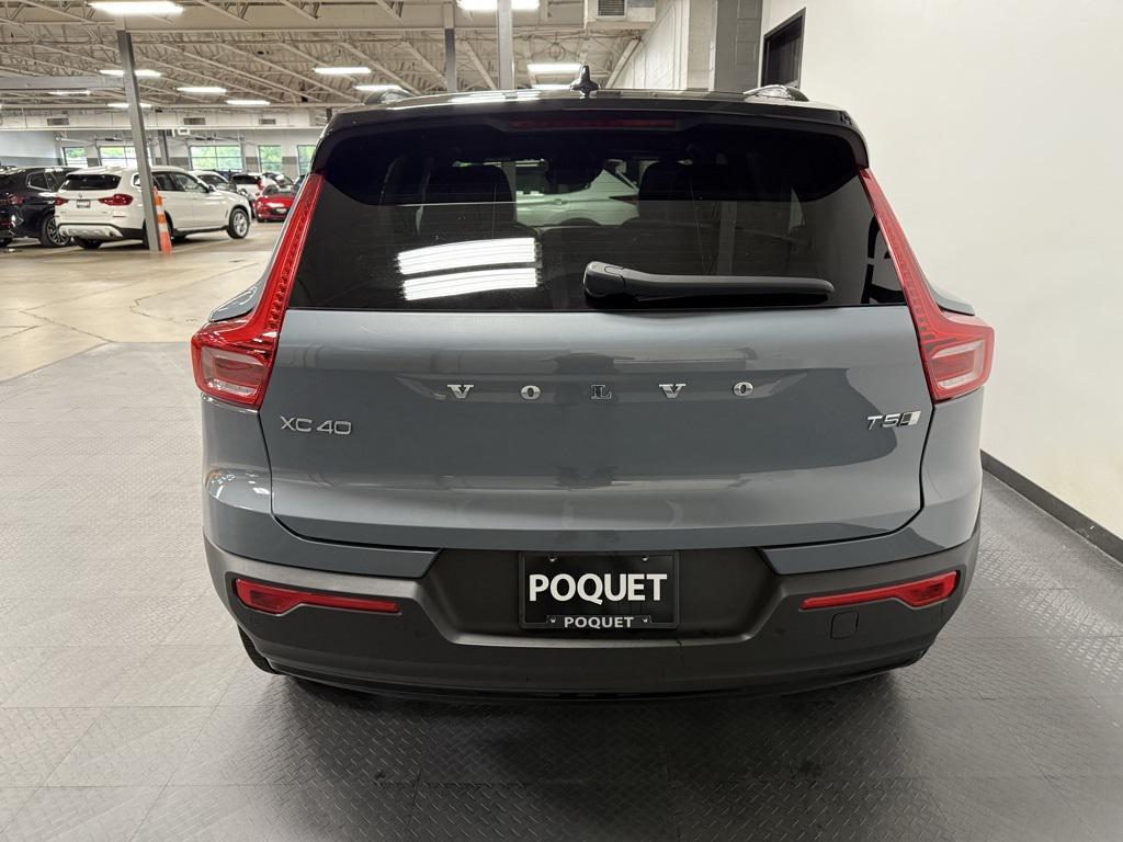 used 2022 Volvo XC40 car, priced at $37,950