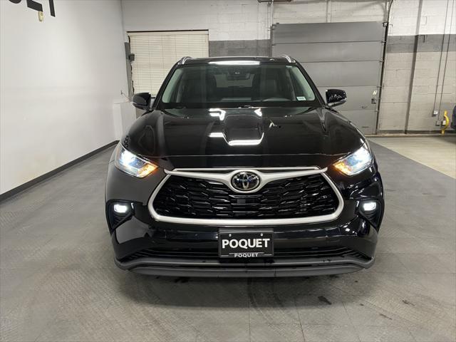 used 2021 Toyota Highlander car, priced at $38,950