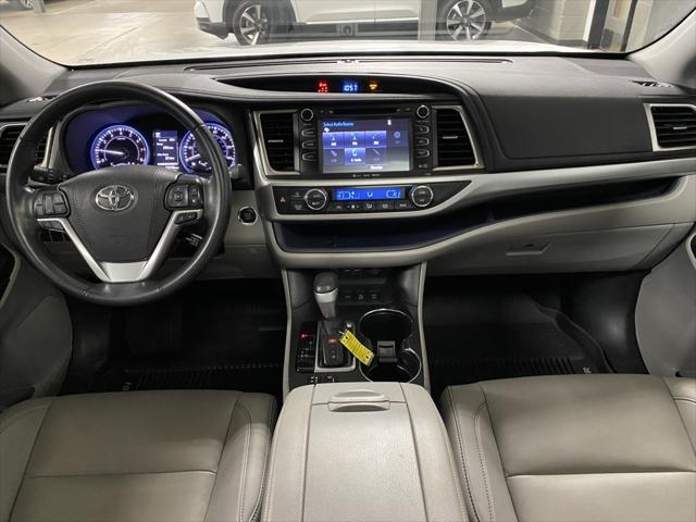 used 2019 Toyota Highlander car, priced at $34,950