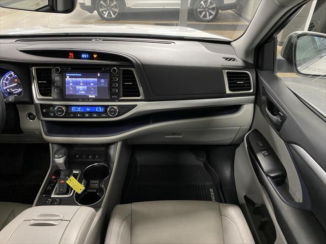 used 2019 Toyota Highlander car, priced at $34,950