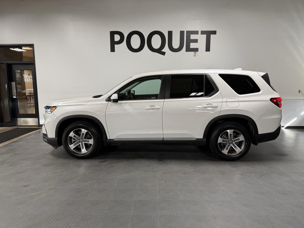 used 2024 Honda Pilot car, priced at $42,495