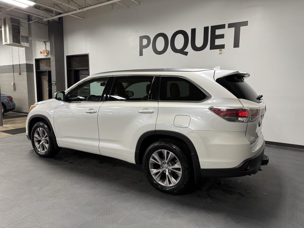 used 2015 Toyota Highlander car, priced at $18,950