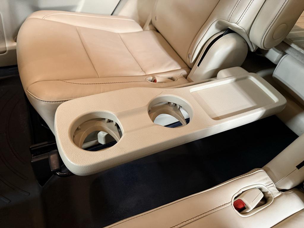 used 2015 Toyota Highlander car, priced at $18,950