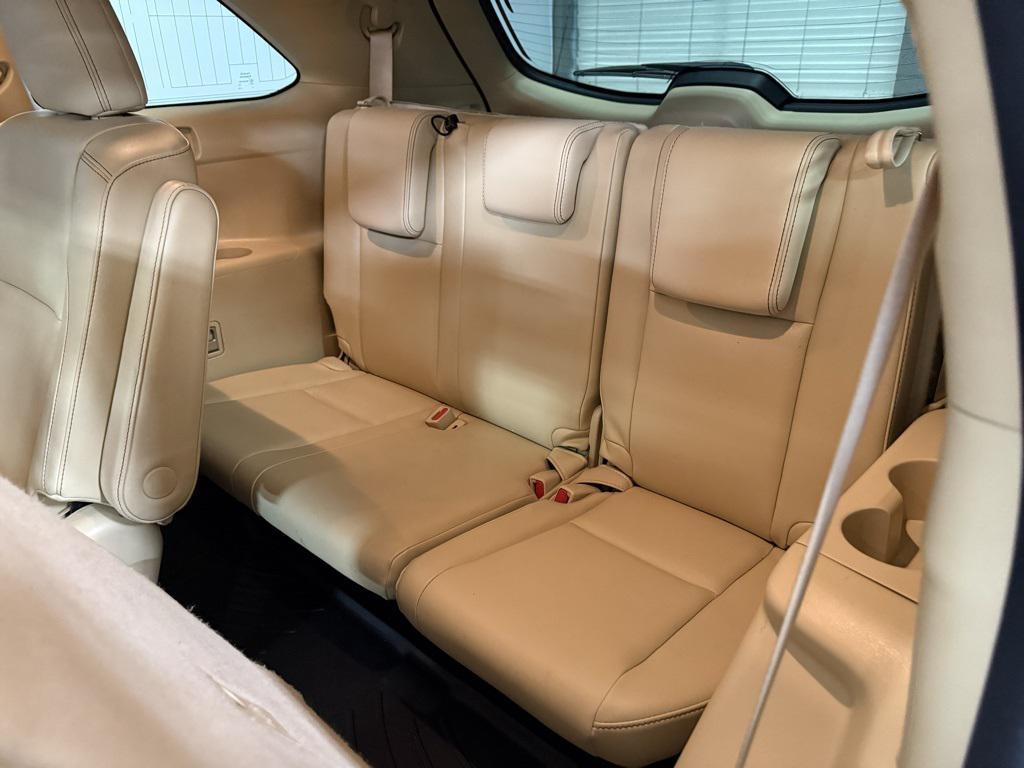 used 2015 Toyota Highlander car, priced at $18,950