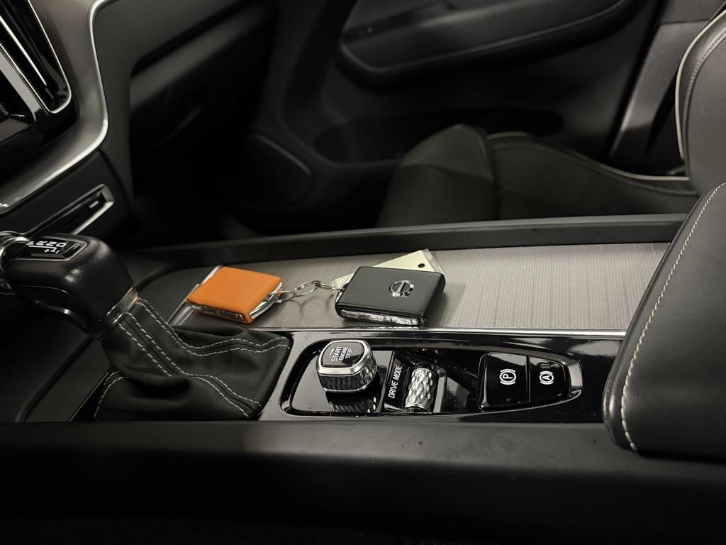 used 2021 Volvo XC60 car, priced at $34,950