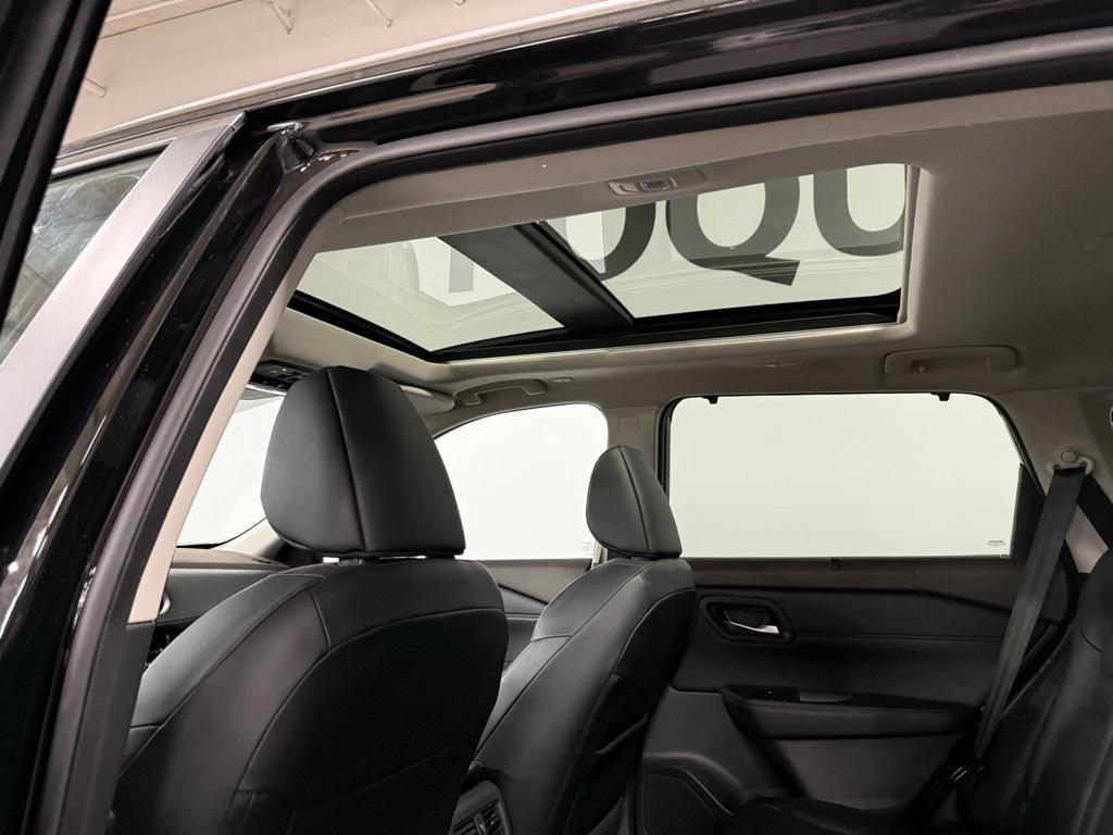 used 2023 Nissan Rogue car, priced at $27,950
