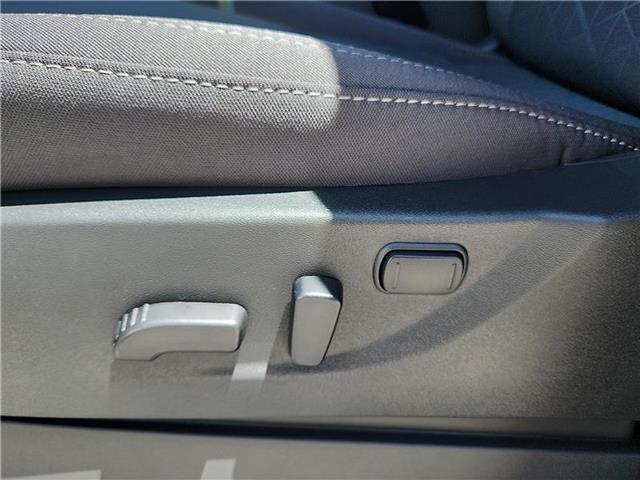 new 2025 Nissan Frontier car, priced at $39,925