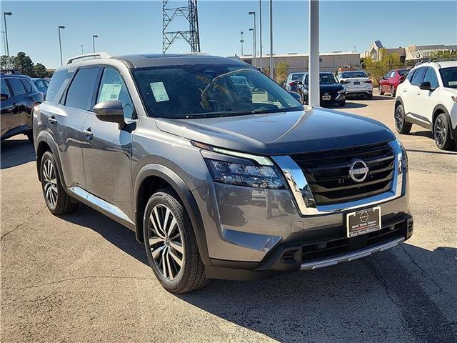 new 2025 Nissan Pathfinder car, priced at $52,055