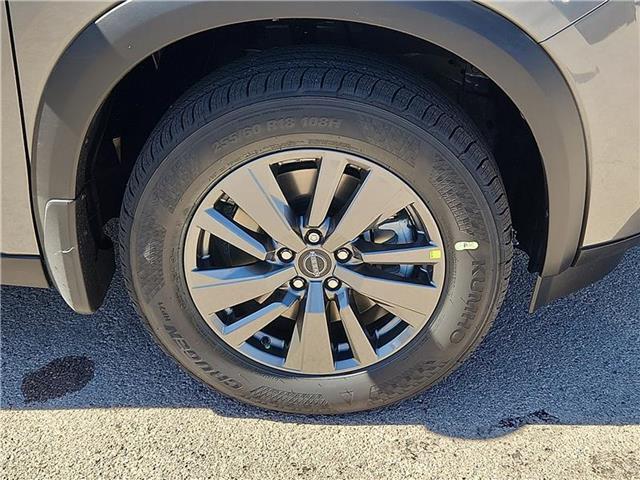 new 2025 Nissan Pathfinder car, priced at $42,745