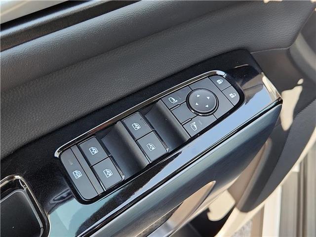 new 2025 Nissan Pathfinder car, priced at $45,390