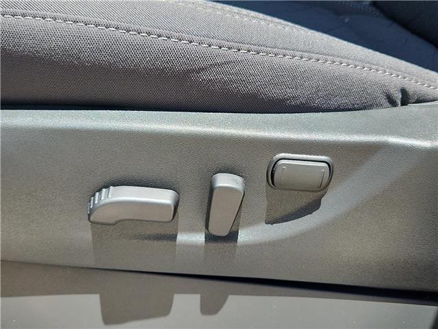 new 2025 Nissan Frontier car, priced at $39,925