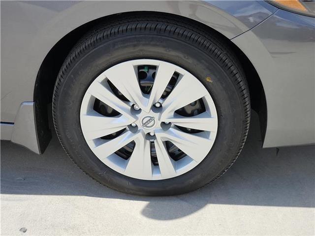 new 2025 Nissan Sentra car, priced at $23,390