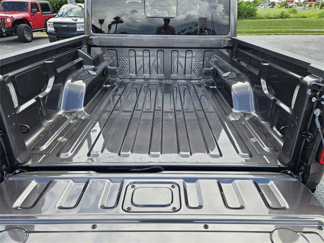 new 2025 Jeep Gladiator car, priced at $45,985