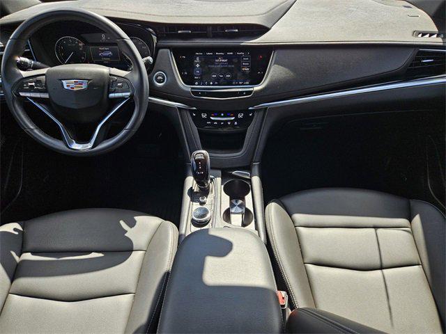 used 2023 Cadillac XT6 car, priced at $31,984