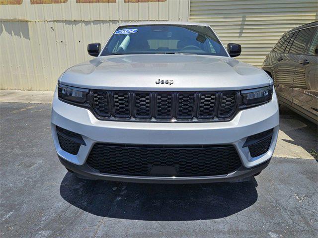 new 2024 Jeep Grand Cherokee car, priced at $38,484