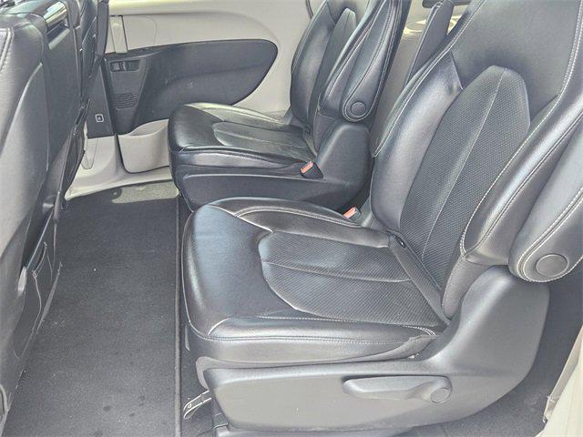 used 2022 Chrysler Pacifica Hybrid car, priced at $20,984