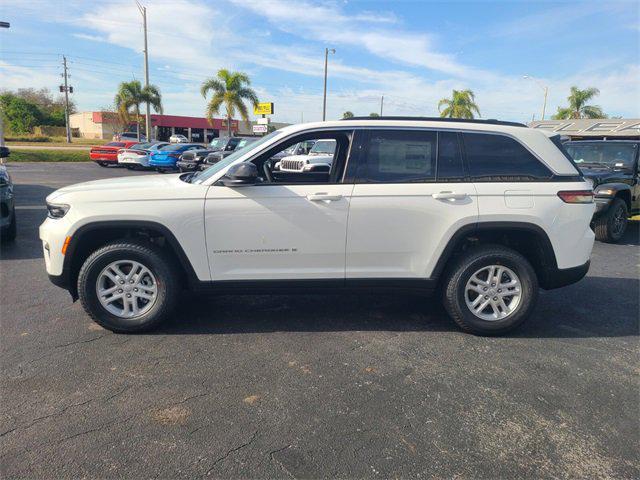 new 2025 Jeep Grand Cherokee car, priced at $32,984
