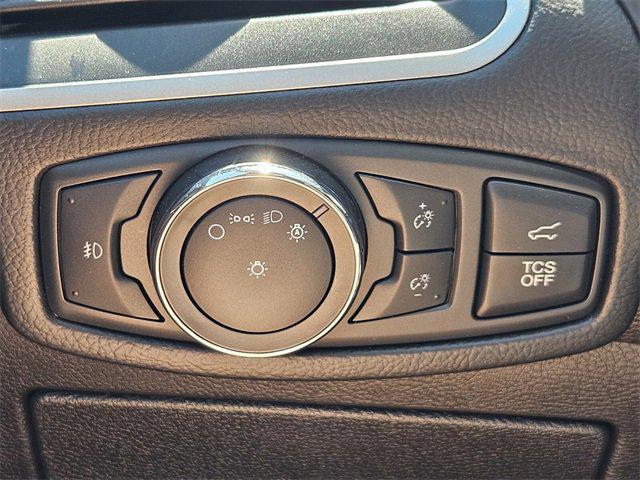 used 2022 Ford Edge car, priced at $22,984